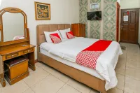 RedDoorz at Hotel Andalus Puncak