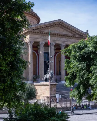 Massimo Plaza Hotel Hotel in zona Tanto di coppola!