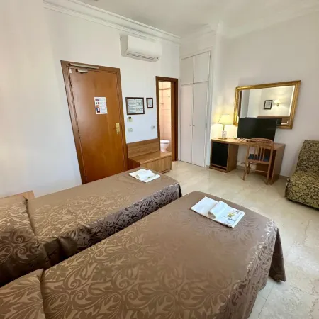 Hotel Principe di Piemonte Отели рядом с достопримечательностью «Ворота Порта-Маджоре»