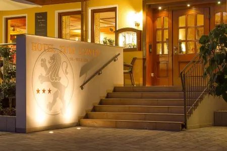 Gasthof - Hotel Zum Löwen Отели в г. Бад-Штаффельштайн