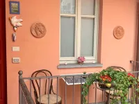 Cortiletto d'Alba Camere Con Ristorante アルバのホテル