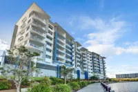 Aquarius Kawana Hotels in Birtinya