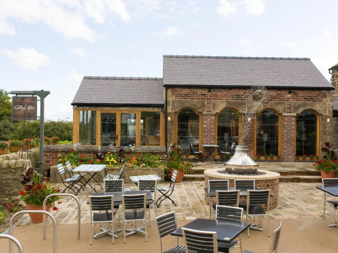 The Peacock At Barlow - Chesterfield