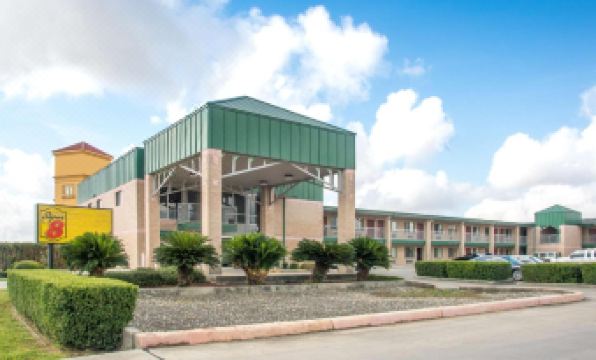 Super 8 by Wyndham Seguin