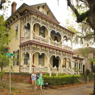 River Street Inn Hotels near Savannah River