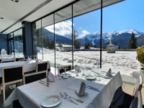 エッシュジー ラ モリナ アルプのホテル