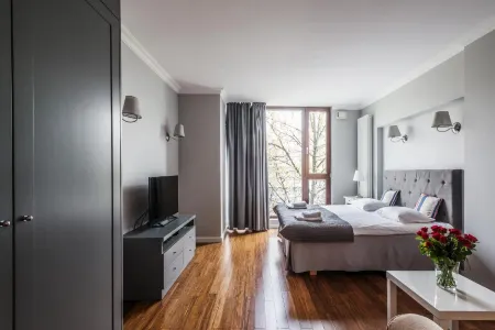 Triton Park Apartments