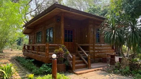 Saiyok River House Отели рядом с достопримечательностью «Tham Kra Sae Bridge»