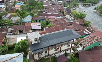 Ida Guest House & Jungle Trekking