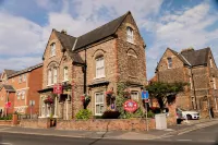 Barbican House - guesthouses