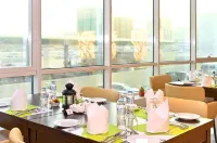 Ramada Encore by Wyndham Doha - Breakfast