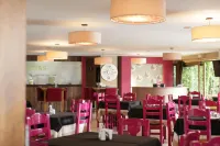 โรงแรมซิวดาด โบนิตา - พร้อมอาหารเช้า