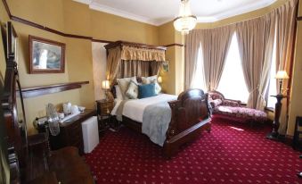 The Grand on Macfie
