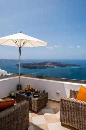 Vacay Suites Отели рядом с достопримечательностью «Athinios Port Santorini»