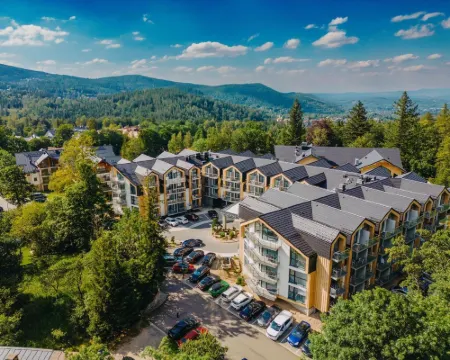 Green Mountain 5* Hotel Hotele w: Karpacz