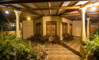 Wildlife Safari House