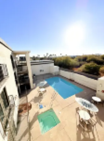 開間 6 套房 圖森，亞利桑那 – 機場 / 基諾體育綜合體