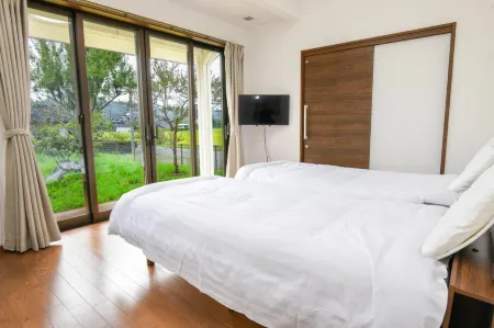 Hotel Circle One Отели в г. уезд Кума