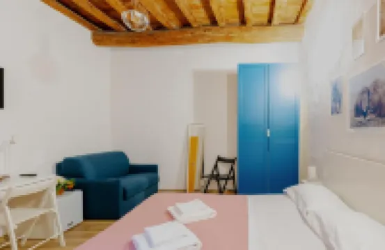 Florence David's Guesthouse Steps from Accademia Gallery