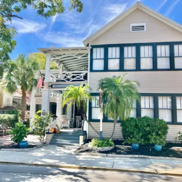 Old Powder House Inn