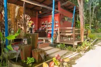 LaLaanta Hideaway Resort Hotels near Ta Noad Beach
