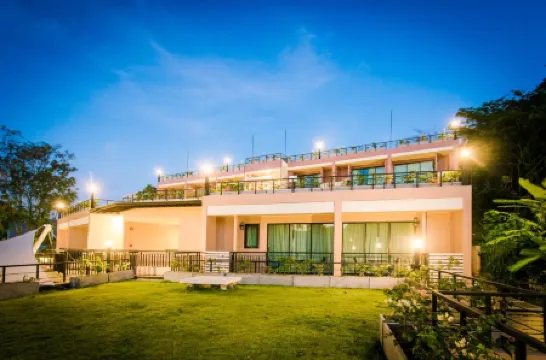 Studio Apartments on a Hill