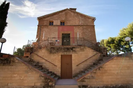 Petit Hotel Hostatgeria la Victoria