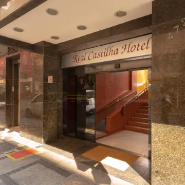 Real Castilha Hotel Отели рядом с достопримечательностью «Сантана»