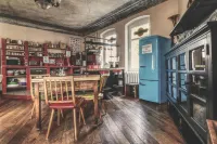 Opera Hostel Hotels in Frienstedt