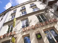 Logis Hôtel Duquesne Hotels in Nantes
