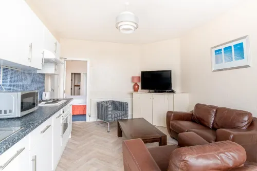 Sandpiper Holiday Apartments - Apartments