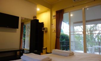 Khaolak Hillside Villa