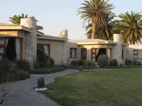 Rössmund Lodge Hotel di 