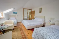 Rosdarrig Bed & Breakfast Hotel dekat Rockingham gate Lodges