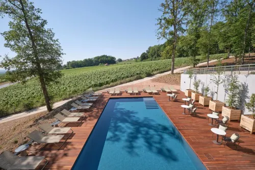 Loisium Wine & Spa Hotel Champagne فنادق في Mutigny