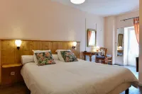 Chambres d'hôtes "La Grange de Georges" فنادق في Lay-Lamidou