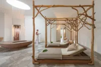 Elements of Byron - spa