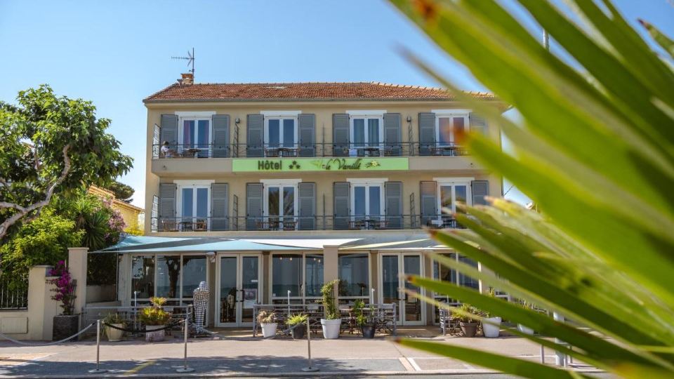 Hôtel du Bord de Mer "Le Vanillé"
