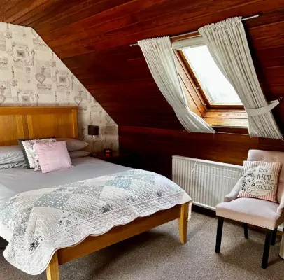 Dunroamin Bed and Breakfast Hotel di Aviemore
