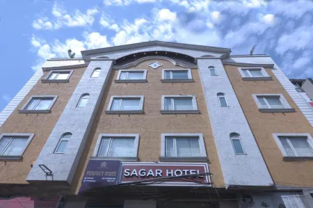 Sagar Hotel Just 5 Min from Golden Temple