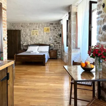 Una Apartments Отели в г. Котор