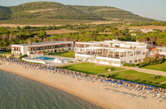 Hotel Portoconte Hôtels à proximité de : Plage du Bombarde