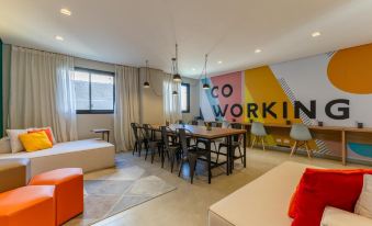 Roomo Curitiba One House Residencial