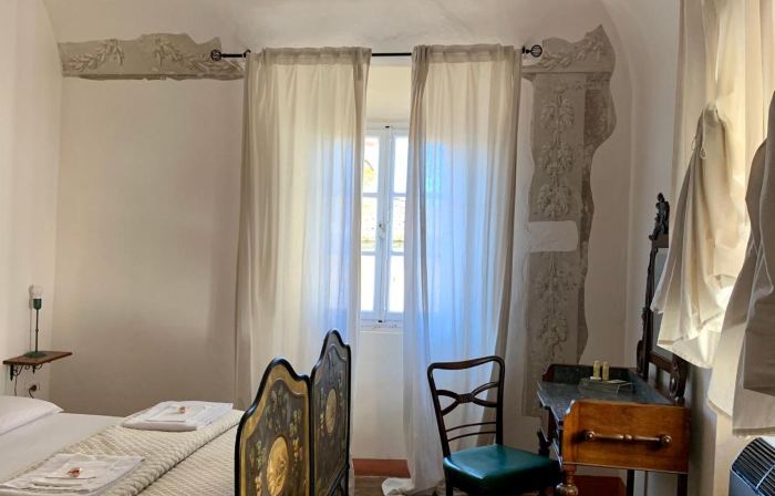 Casa Cerboneschi B&B in a Medieval Village with Panoramic Tuscan Hills