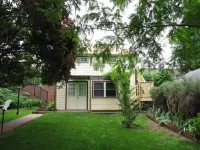 Brickhouse Inn B&B Hotels near Seminary Ridge Museum and Education Center