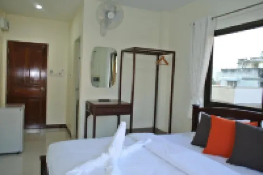 Baan Taweesuk Guest House