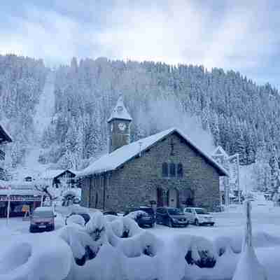 Chez Jan La Pension de Morgins Hotel Exterior