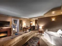 Canalta Jurassic Hotels in Drumheller