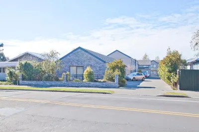 298 Westside Motor Lodge Hotels in Christchurch