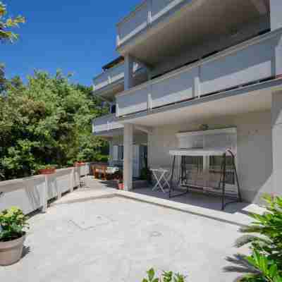 Apartments by the Sea in Lopar Hotel Exterior
